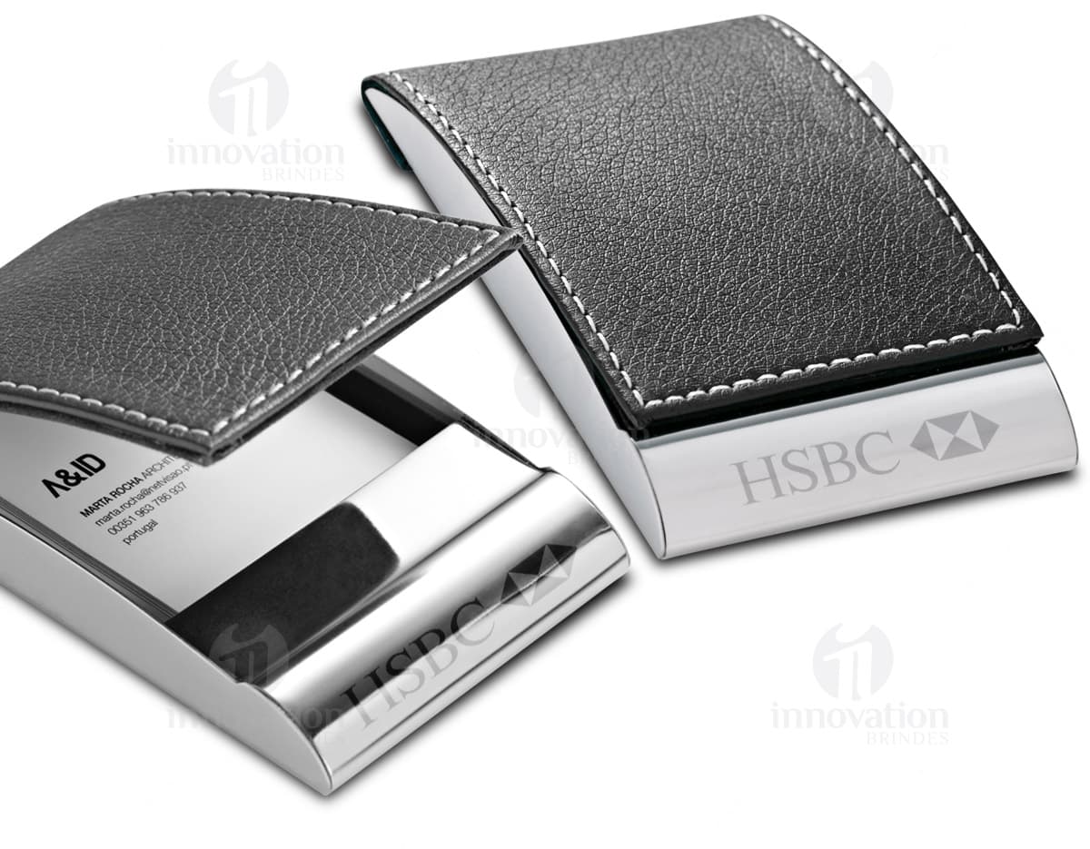 Porta Cartões de Couro - Organize seus cartões com elegância e praticidade! Feito em couro de alta qualidade, este porta cartões é perfeito para manter seus documentos e dinheiro sempre seguros. Ideal para o dia a dia no escritório ou em viagens de negócios. Adquira o seu agora e garanta mais organização e estilo para sua rotina. Porta Cartões de Couro - Organize seus cartões com elegância e praticidade! Feito em couro de alta qualidade, este porta cartões é perfeito para manter seus documentos e dinheiro sempre seguros. Ideal para o dia a dia no escritório ou em viagens de negócios. Adquira o seu agora e garanta mais organização e estilo para sua rotina.