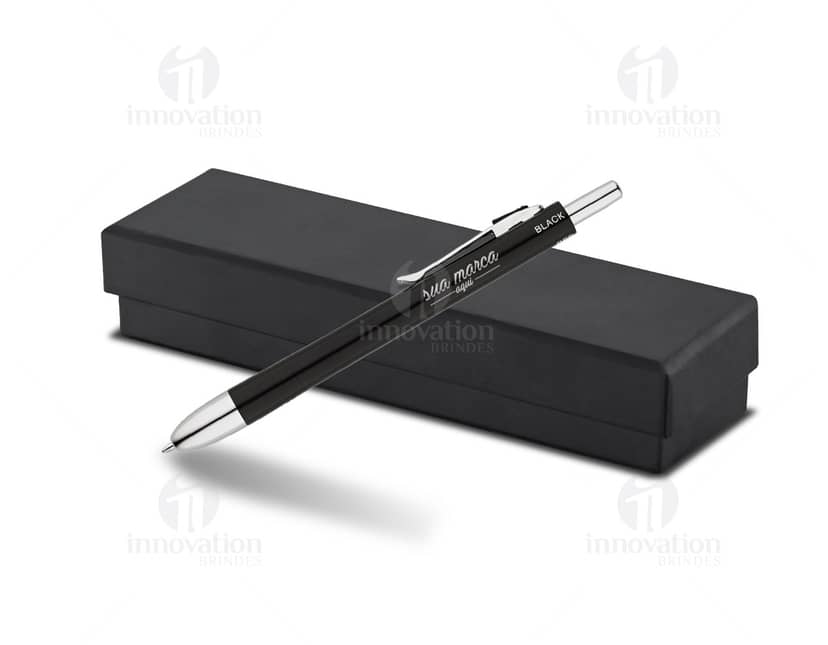 Caneta multifuncional 4 em 1 com estojo, contendo quatro cores de tinta diferentes e design elegante.