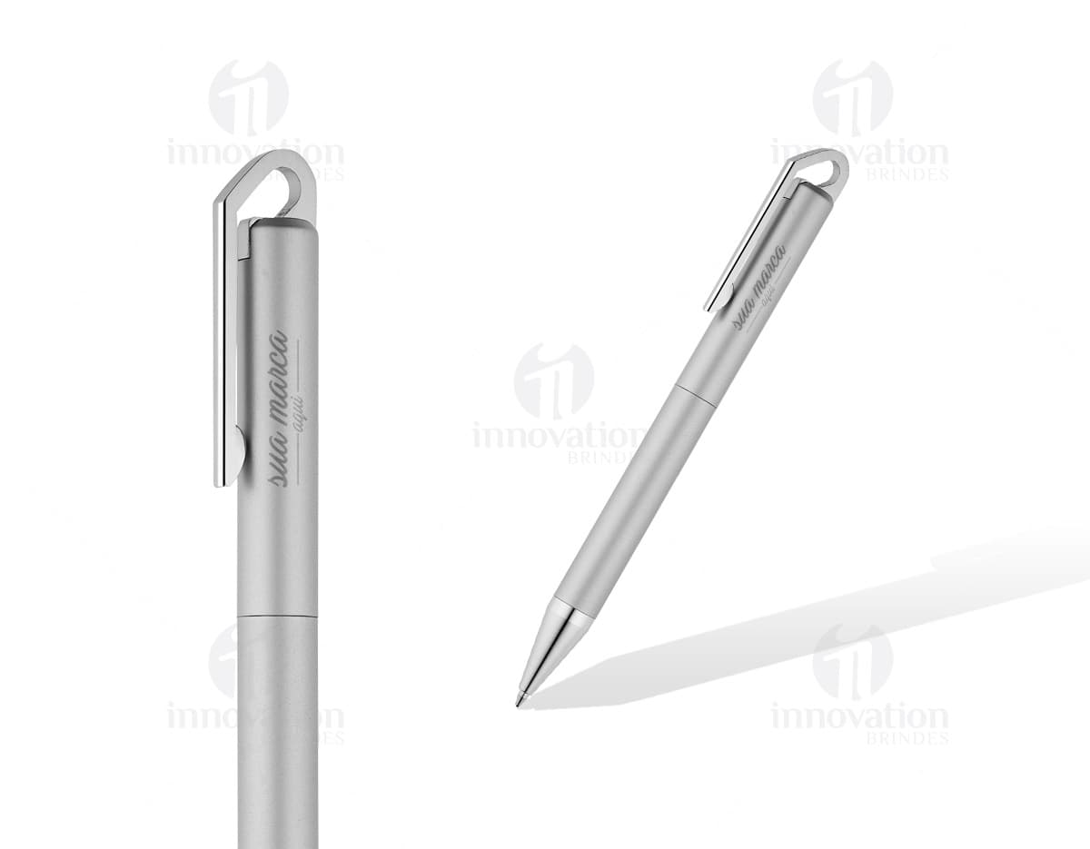 Kit com 6 porta copos em formato quadrado, feitos de madeira com estampas coloridas de plantas e flores. Cada porta copo possui uma espessura fina e é resistente à água. Kit com 6 porta copos em formato quadrado, feitos de madeira com estampas coloridas de plantas e flores. Cada porta copo possui uma espessura fina e é resistente à água.