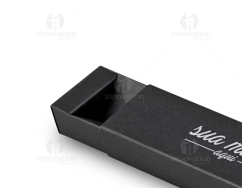 Canudo de silicone azul dentro de um estojo transparente.