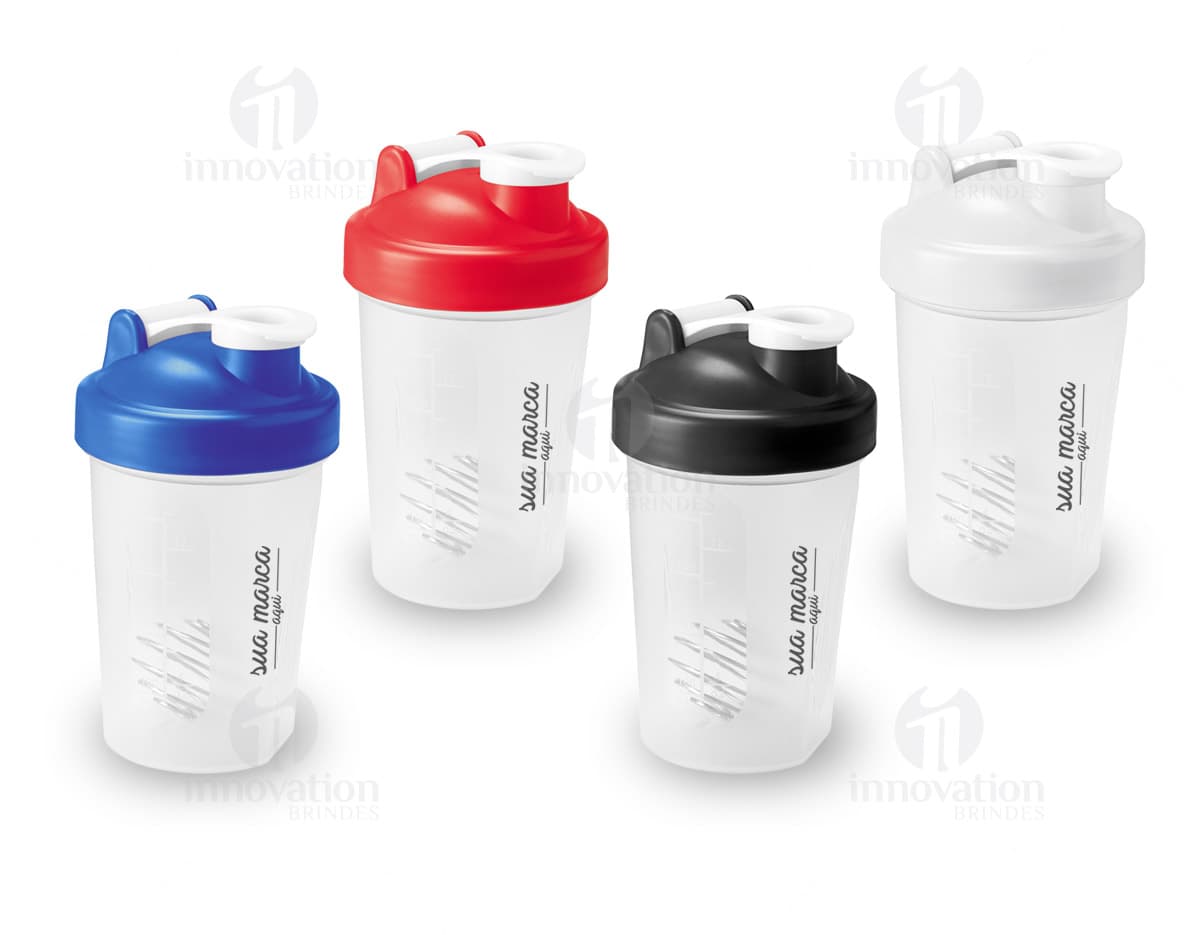 Kit com 6 porta copos em cores variadas, sendo dois vermelhos, dois azuis e dois amarelos, todos feitos de material resistente e com superfície antiderrapante. Kit com 6 porta copos em cores variadas, sendo dois vermelhos, dois azuis e dois amarelos, todos feitos de material resistente e com superfície antiderrapante.