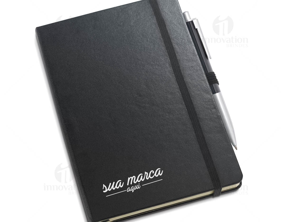 Kit com 6 porta copos em formato quadrado, feitos de material resistente e com estampas variadas de flores e folhas. Kit com 6 porta copos em formato quadrado, feitos de material resistente e com estampas variadas de flores e folhas.
