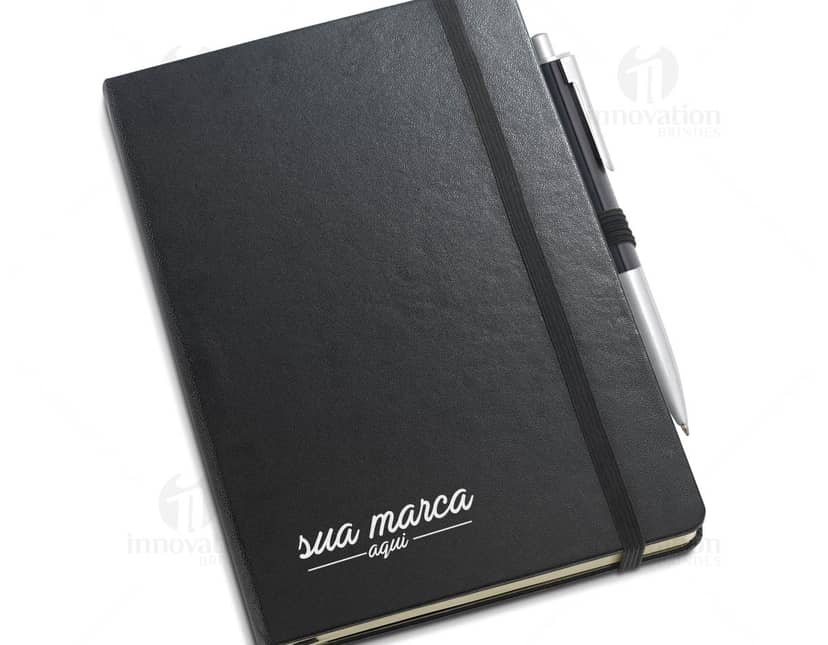 Kit com 6 porta copos em formato quadrado, feitos de material resistente e com estampas variadas de flores e folhas.