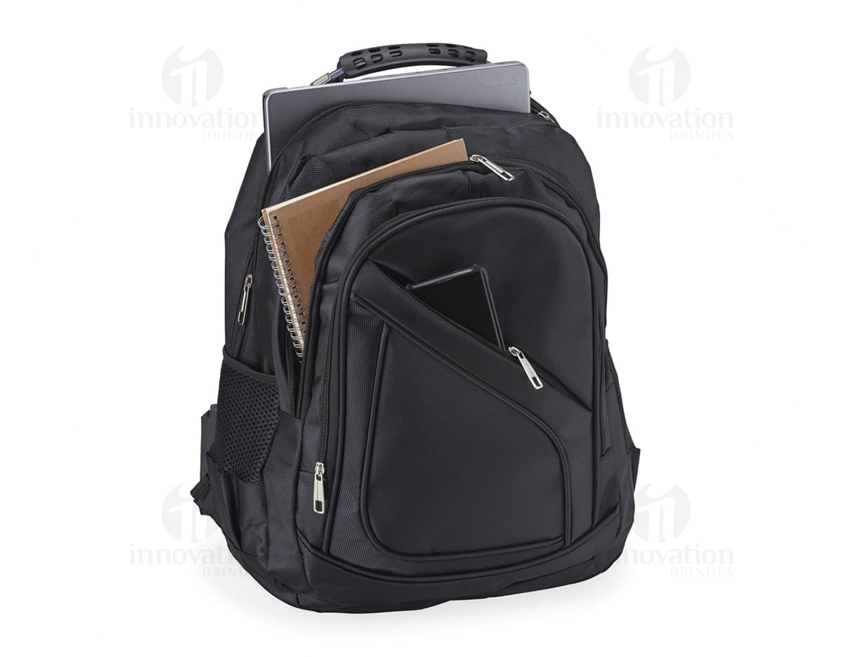 Kit com 6 porta copos em formato redondo, de madeira com estampa de folhas verdes e detalhes em dourado. Kit com 6 porta copos em formato redondo, de madeira com estampa de folhas verdes e detalhes em dourado.