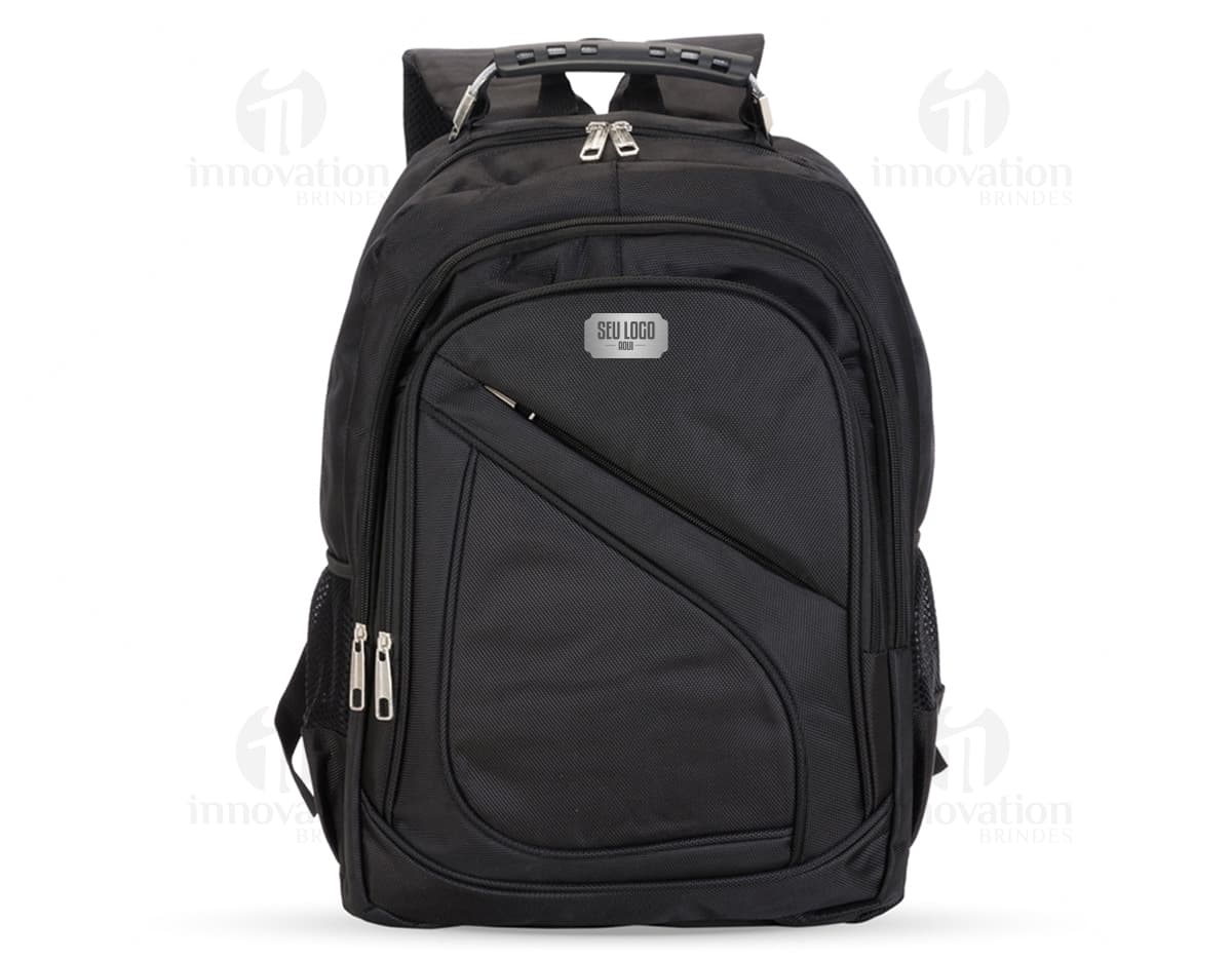 Mochila notebook confeccionada em tecido resistente 600D e 300D, com capacidade para notebooks de até 14 polegadas. Mochila notebook confeccionada em tecido resistente 600D e 300D, com capacidade para notebooks de até 14 polegadas.