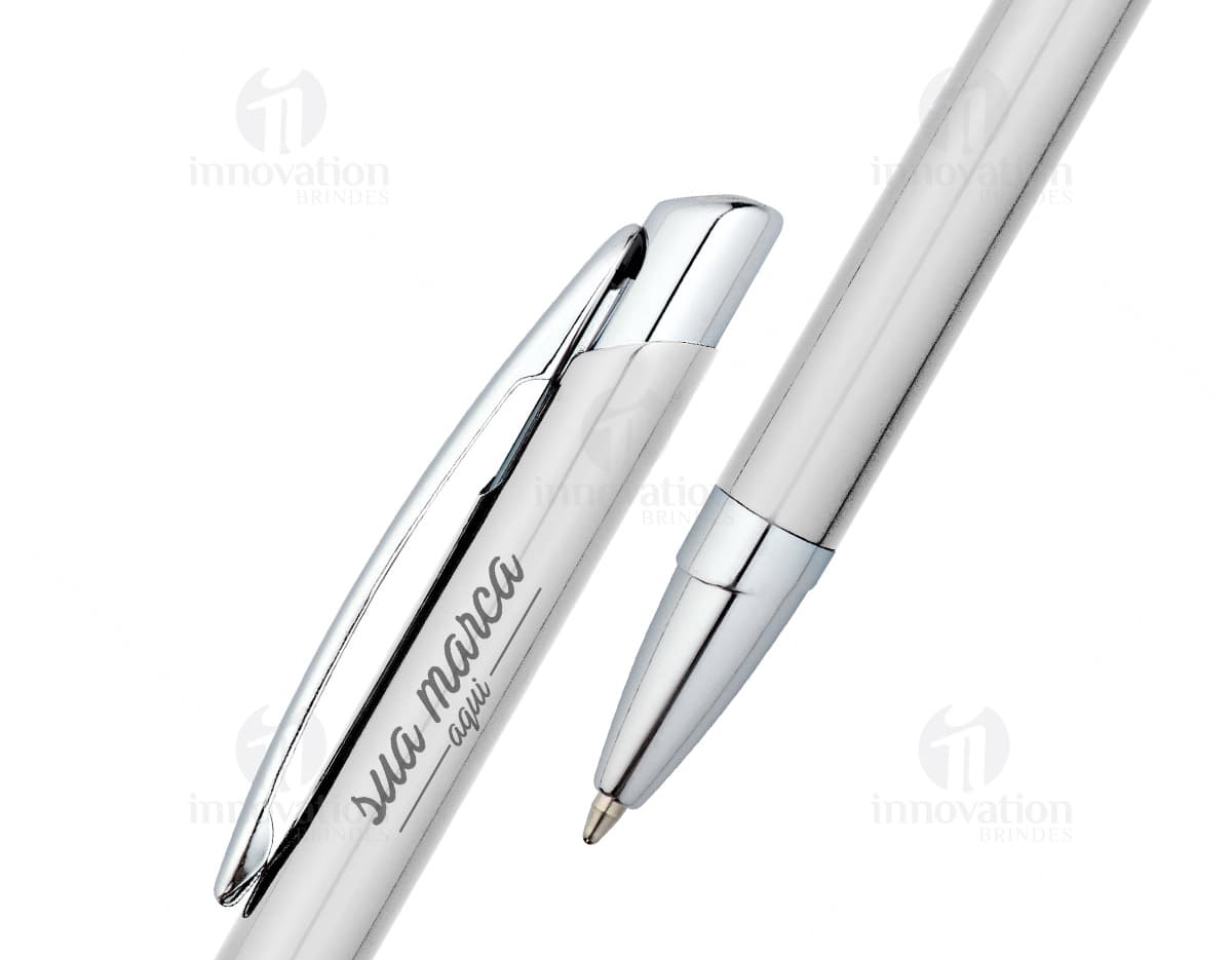 Caneta de Alumínio com Tinta Preta em fundo branco. Caneta de Alumínio com Tinta Preta em fundo branco.