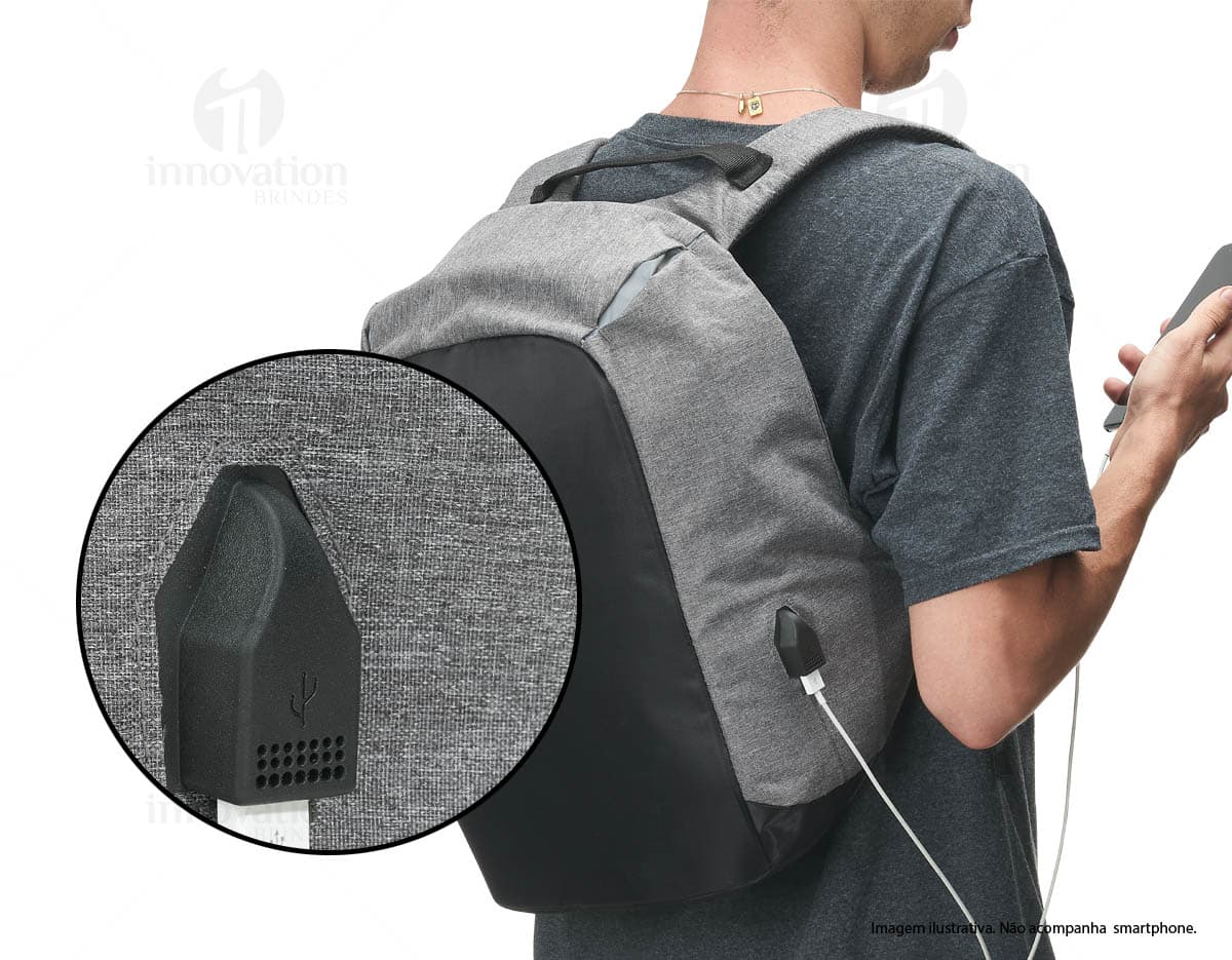 Mochila trolley de nylon resistente à água. Mochila trolley de nylon resistente à água.