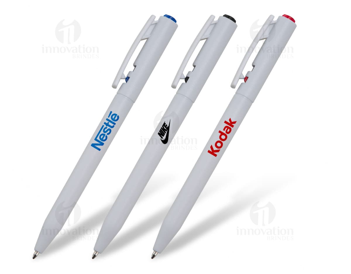 Caneta de Metal Clique - Modelo Prático em fundo branco. Caneta de Metal Clique - Modelo Prático em fundo branco.