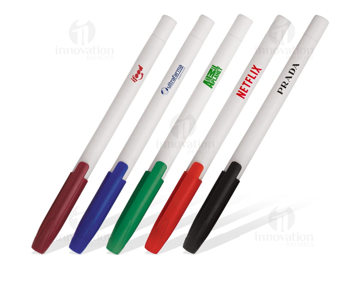 Kit com 6 porta copos em cores diferentes, feitos de material resistente para proteger superfícies de mesas e balcões. Kit com 6 porta copos em cores diferentes, feitos de material resistente para proteger superfícies de mesas e balcões.