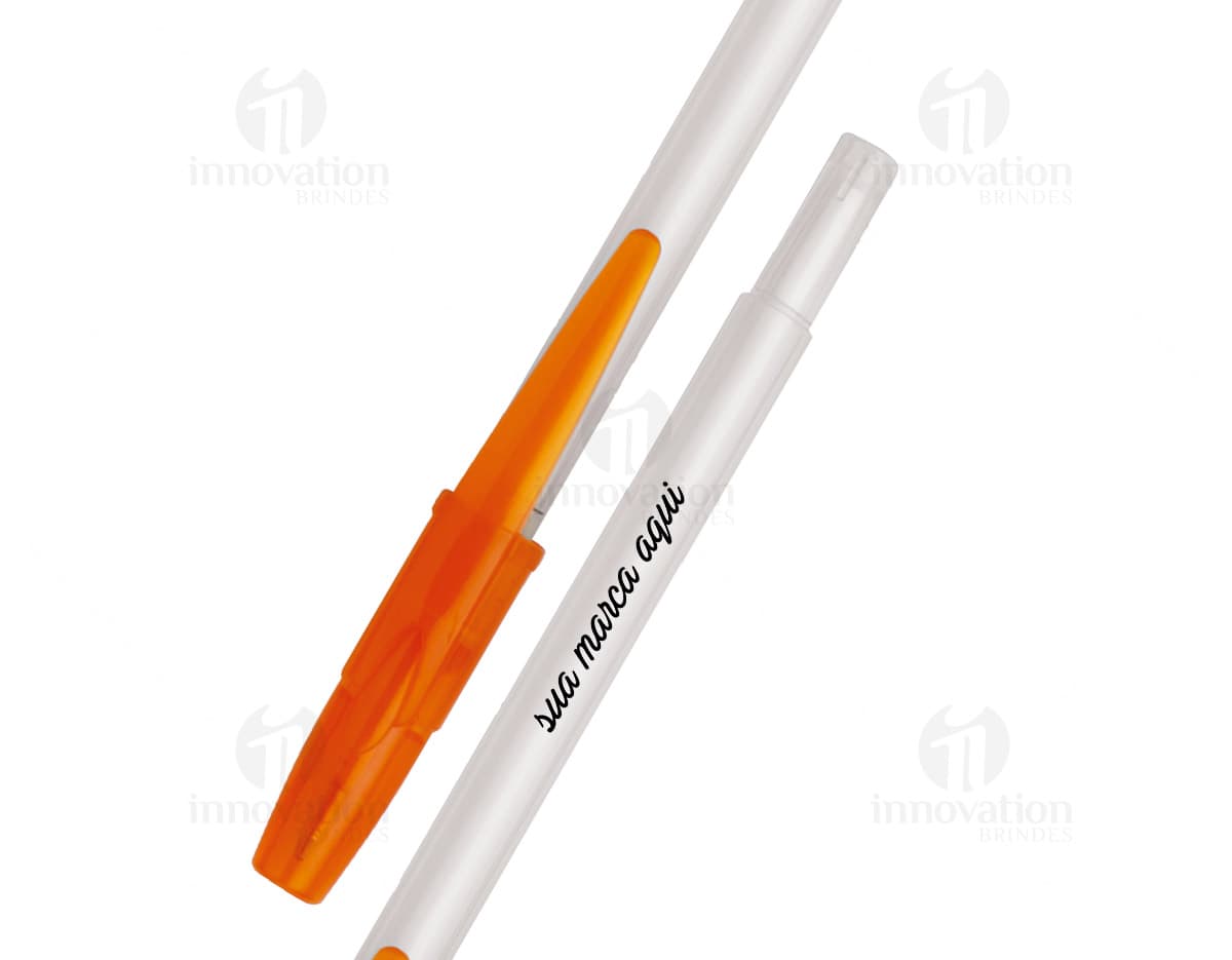 Kit com 6 porta copos de materiais variados, como madeira e cerâmica, em diferentes cores e formatos. Kit com 6 porta copos de materiais variados, como madeira e cerâmica, em diferentes cores e formatos.