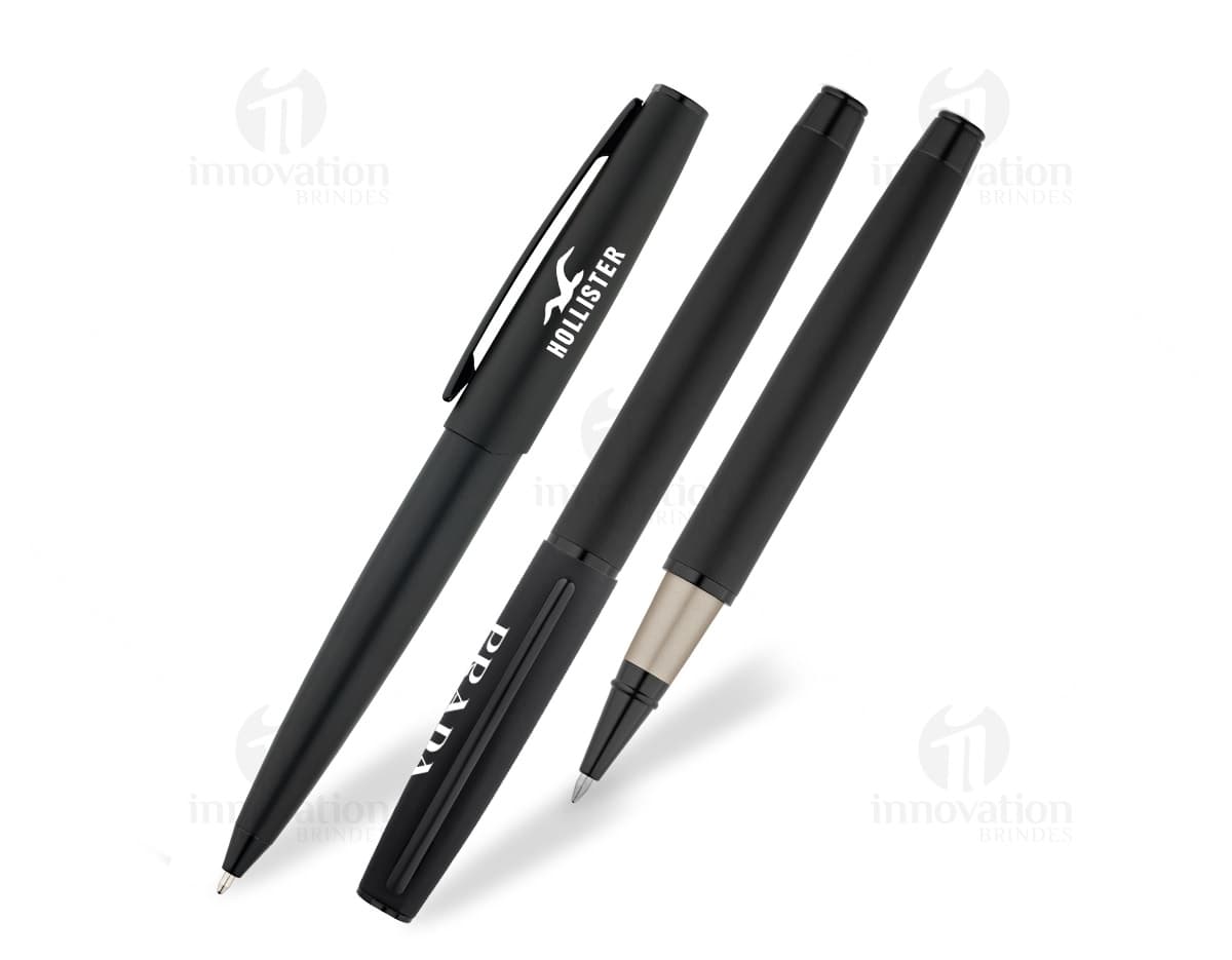 Caneta Touch com Suporte para Celular na cor preta. Caneta Touch com Suporte para Celular na cor preta.
