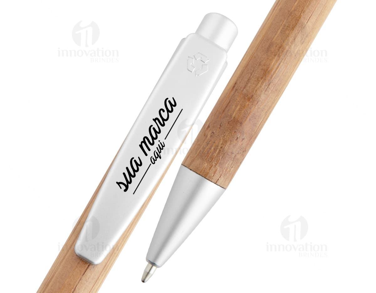 Kit com 6 porta copos em cores variadas, feitos de material resistente e com base antiderrapante. Kit com 6 porta copos em cores variadas, feitos de material resistente e com base antiderrapante.