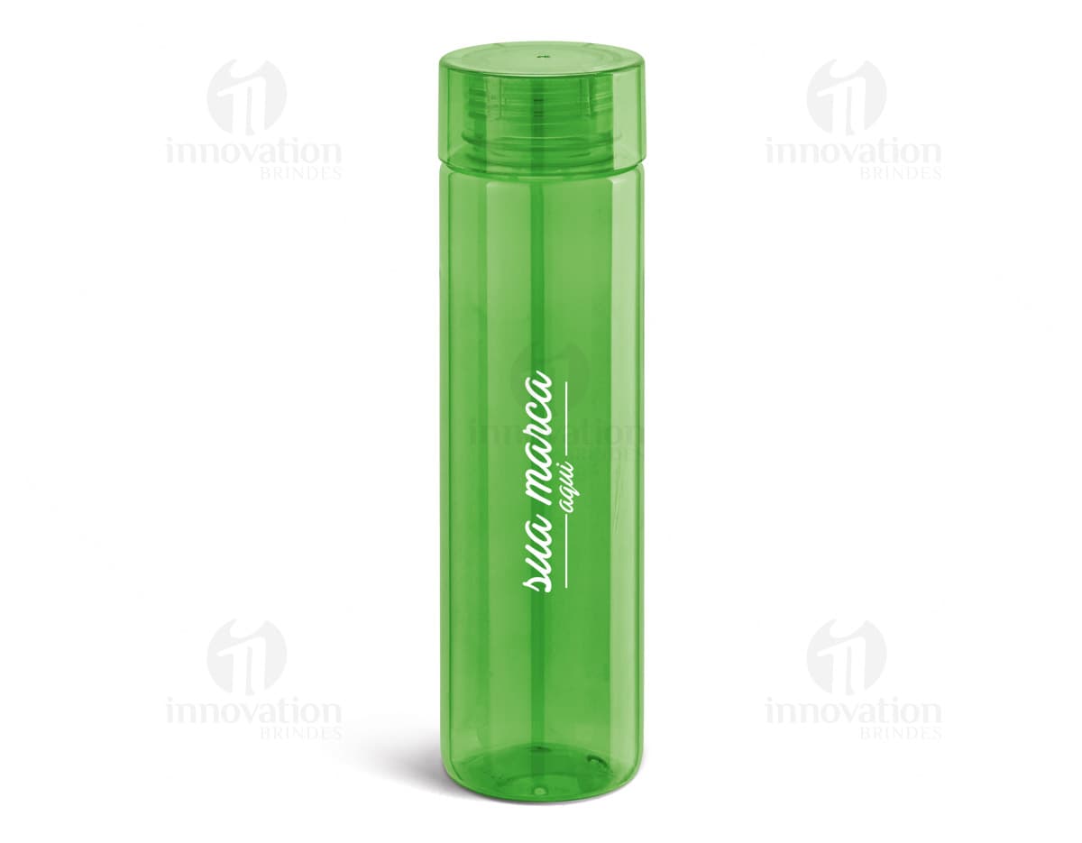 Squeeze plástico de 700ml com base de alumínio. Squeeze plástico de 700ml com base de alumínio.