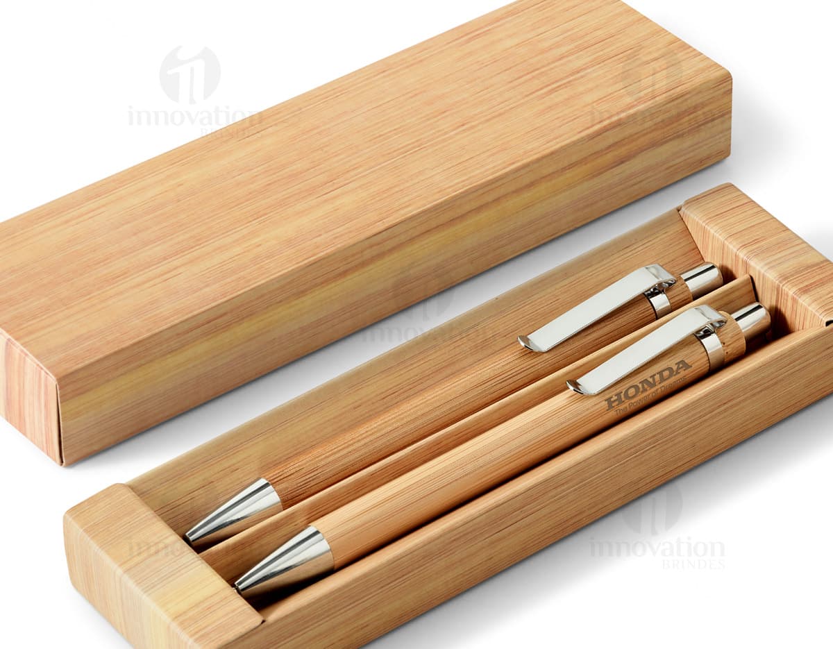 Produto: KIT COM 6 PORTA COPOS. Imagem mostrando 6 porta copos coloridos e de diferentes estilos, ideais para proteger mesas e móveis de possíveis danos causados por copos e canecas. Produto: KIT COM 6 PORTA COPOS. Imagem mostrando 6 porta copos coloridos e de diferentes estilos, ideais para proteger mesas e móveis de possíveis danos causados por copos e canecas.