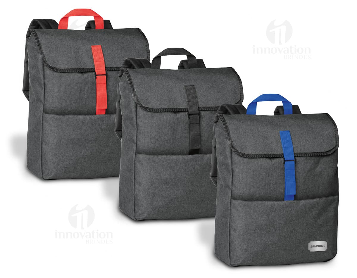 Kit com 6 porta copos em cores variadas, feitos de material resistente e com design moderno. Kit com 6 porta copos em cores variadas, feitos de material resistente e com design moderno.
