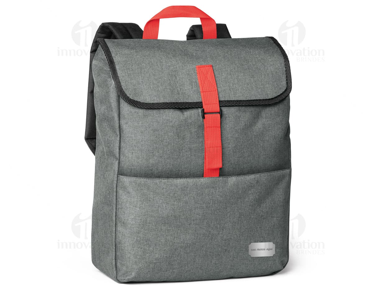 Seis porta-copos de cores diferentes dispostos em uma superfície branca. Seis porta-copos de cores diferentes dispostos em uma superfície branca.