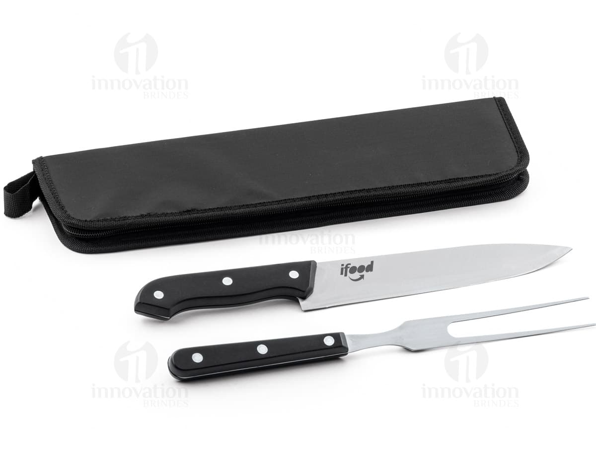 Kit Executivo 3 Peças com Porta Cartão. Inclui notebook, pen e ballpoint, ideal para uso no escritório. Acessórios de alta qualidade para escrever documentos e anotações importantes. Perfeito para uso financeiro, escolar e profissional. Objetos de design elegante em tons de preto, prata e dourado. Kit Executivo 3 Peças com Porta Cartão. Inclui notebook, pen e ballpoint, ideal para uso no escritório. Acessórios de alta qualidade para escrever documentos e anotações importantes. Perfeito para uso financeiro, escolar e profissional. Objetos de design elegante em tons de preto, prata e dourado.