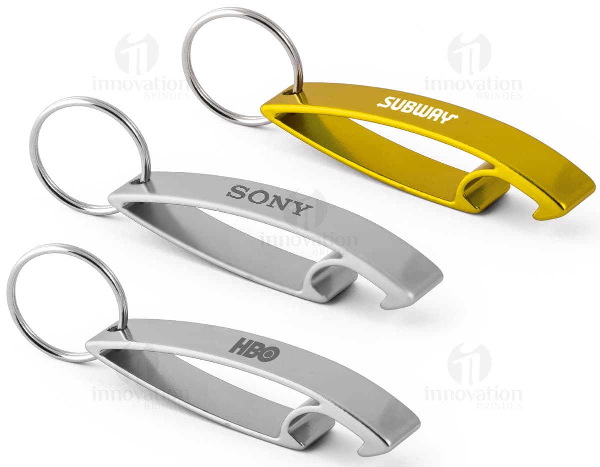Chaveiro em metal brilhante com chapa fosca. Chaveiro em metal brilhante com chapa fosca.
