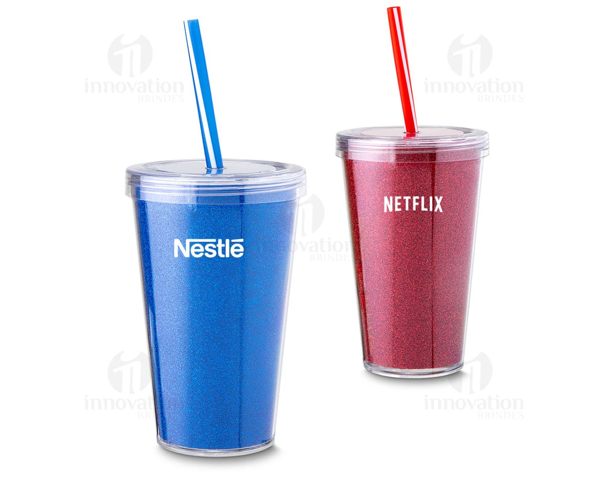 Copo plástico 470 ml fora de linha. Copo plástico 470 ml fora de linha.