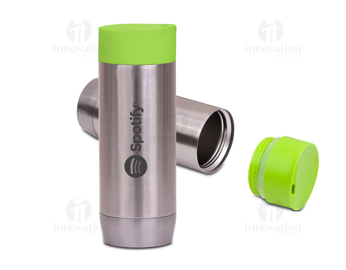 Copo inox parede dupla 450 ml em fundo branco. Copo inox parede dupla 450 ml em fundo branco.
