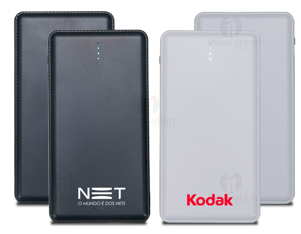 Power Bank de 6000mAh em formato de loudspeaker, com device, computer, notebook, external drive, keyboard e drive. Tecnologia moderna com botões e tela digital. Objeto preto de comunicação e armazenamento de dados, ideal para uso no escritório ou em movimento. Power Bank de 6000mAh em formato de loudspeaker, com device, computer, notebook, external drive, keyboard e drive. Tecnologia moderna com botões e tela digital. Objeto preto de comunicação e armazenamento de dados, ideal para uso no escritório ou em movimento.