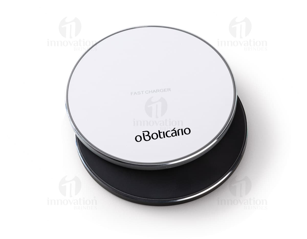 Kit com 6 porta copos em diferentes cores e estilos. Cada porta copos possui estampas decorativas e base antiderrapante. Kit com 6 porta copos em diferentes cores e estilos. Cada porta copos possui estampas decorativas e base antiderrapante.
