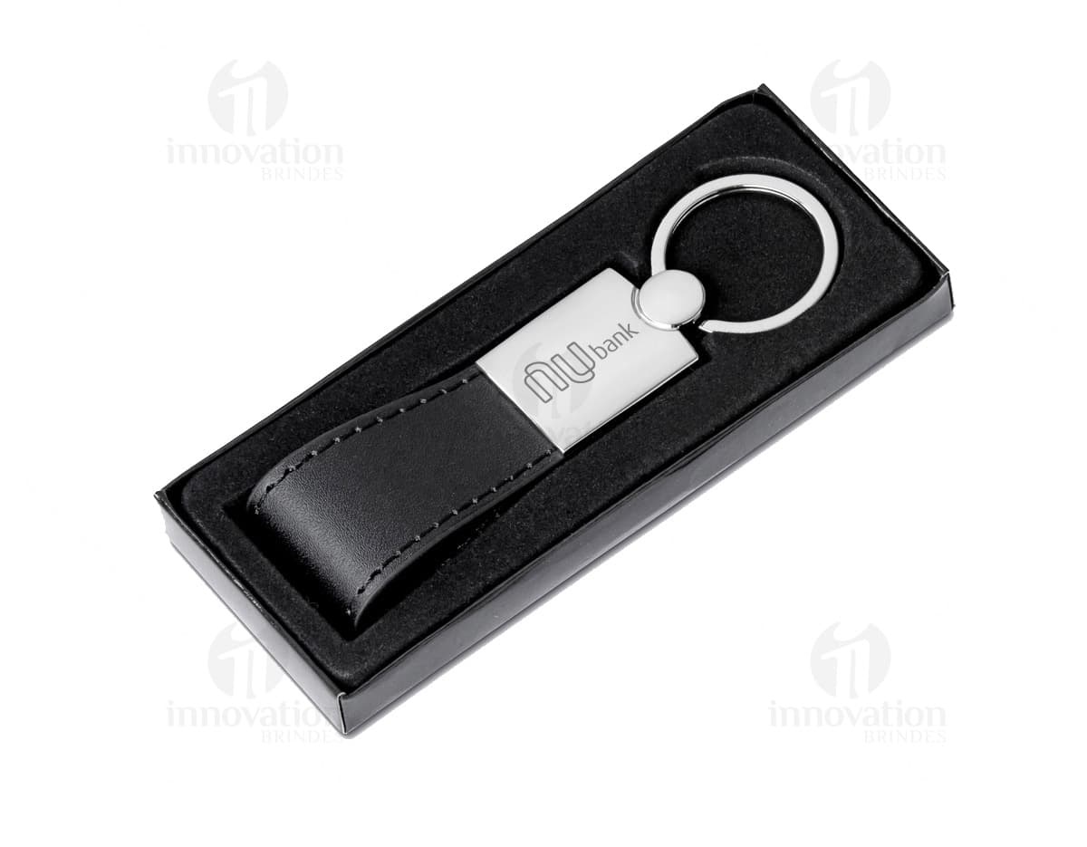 Kit com 6 porta copos de diferentes estampas e cores, feitos em material resistente e com bordas antiderrapantes. Kit com 6 porta copos de diferentes estampas e cores, feitos em material resistente e com bordas antiderrapantes.