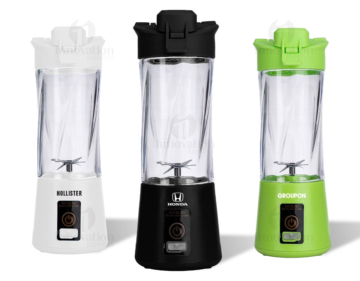 Mini liquidificador portátil na cor rosa, com design compacto e prático, ideal para preparar sucos e vitaminas em qualquer lugar. Mini liquidificador portátil na cor rosa, com design compacto e prático, ideal para preparar sucos e vitaminas em qualquer lugar.