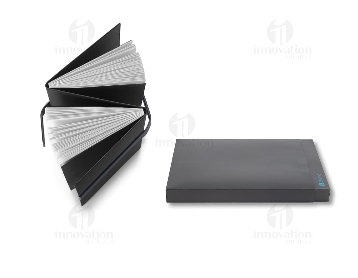 Kit com 6 porta copos em diferentes cores e tamanhos. Kit com 6 porta copos em diferentes cores e tamanhos.