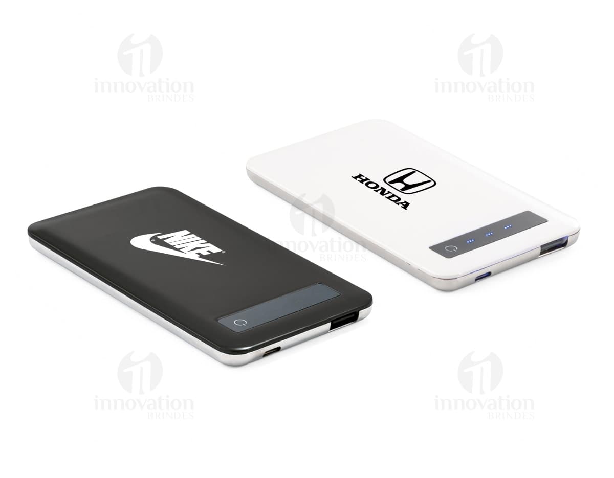 Bateria portátil touch 4.000mAh com design moderno e alta capacidade de carga. Bateria portátil touch 4.000mAh com design moderno e alta capacidade de carga.