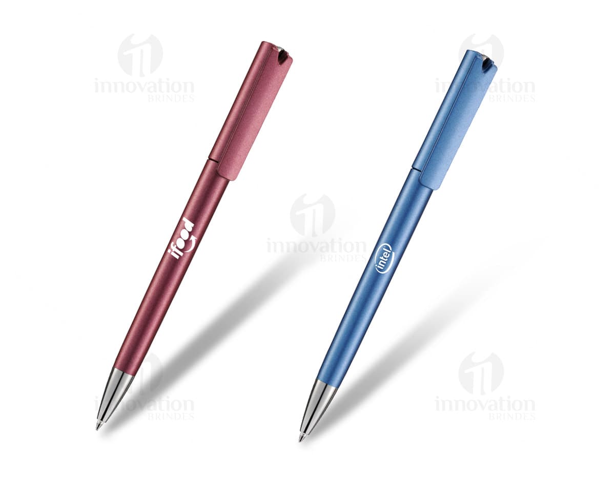 Kit com 6 porta copos em diferentes cores e formatos, sendo 3 redondos e 3 quadrados. Kit com 6 porta copos em diferentes cores e formatos, sendo 3 redondos e 3 quadrados.
