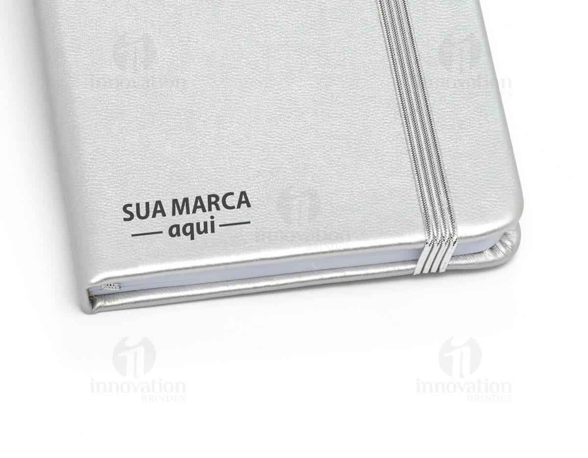 Garrafa de 1 litro com parede dupla. Garrafa de 1 litro com parede dupla.