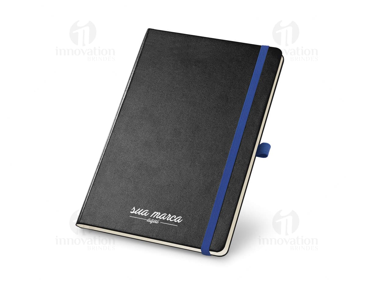 Kit com 6 porta copos em formato redondo, feitos de material resistente e de cores variadas, como azul, verde e vermelho. Cada porta copo possui um design diferente, com estampas de frutas e flores. Kit com 6 porta copos em formato redondo, feitos de material resistente e de cores variadas, como azul, verde e vermelho. Cada porta copo possui um design diferente, com estampas de frutas e flores.