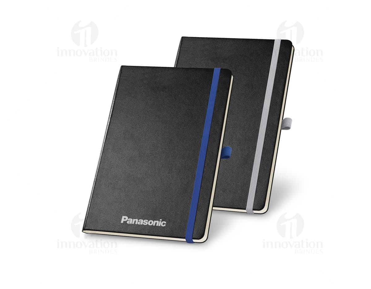 Kit com 6 porta copos de diferentes cores e estampas, feitos em material resistente e antiderrapante. Kit com 6 porta copos de diferentes cores e estampas, feitos em material resistente e antiderrapante.