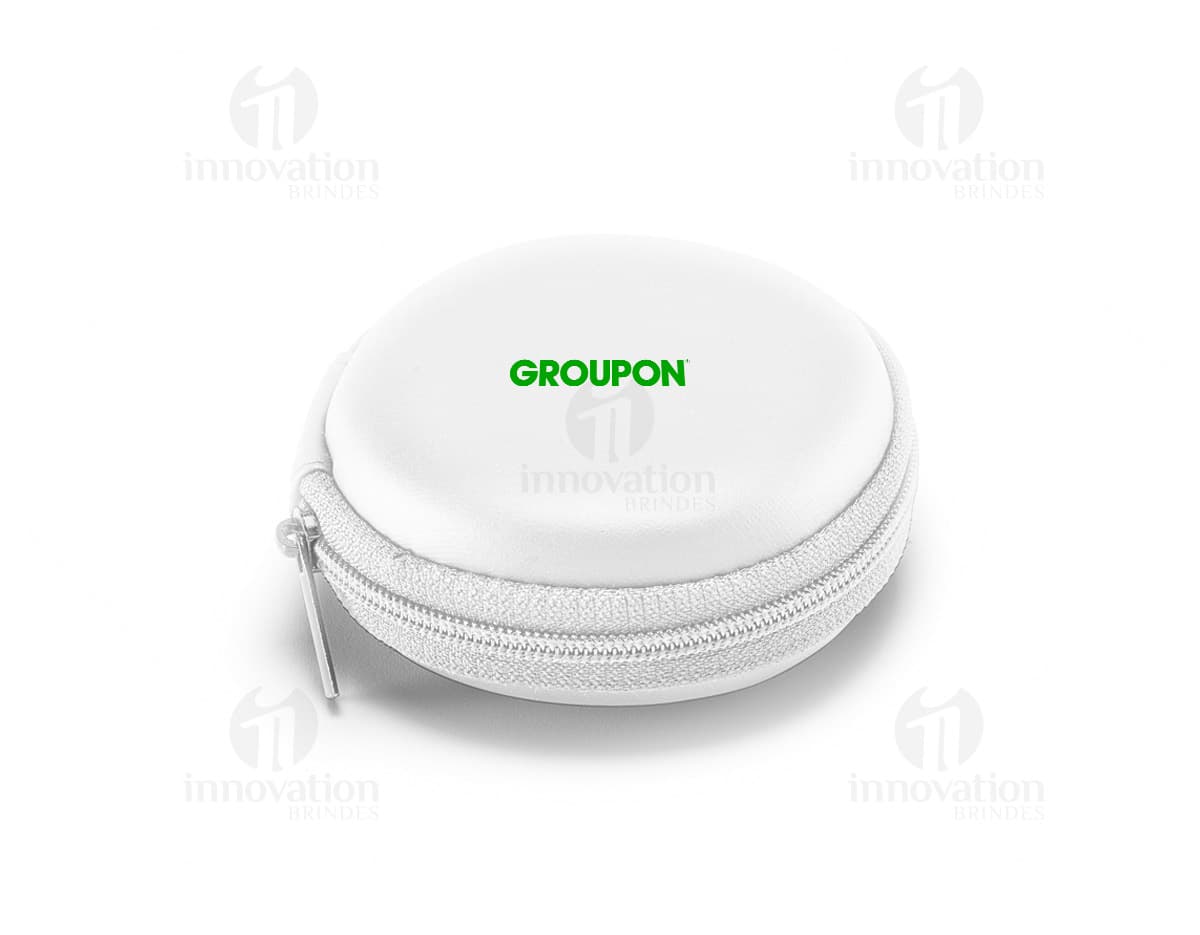 Kit com 6 porta copos em formato quadrado, feitos de material resistente e com estampas coloridas de animais marinhos. Kit com 6 porta copos em formato quadrado, feitos de material resistente e com estampas coloridas de animais marinhos.