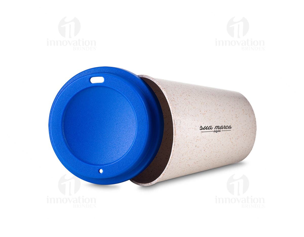 Copo Térmico 473ml na cor azul, com tampa e material resistente para manter a temperatura da bebida por mais tempo. Copo Térmico 473ml na cor azul, com tampa e material resistente para manter a temperatura da bebida por mais tempo.