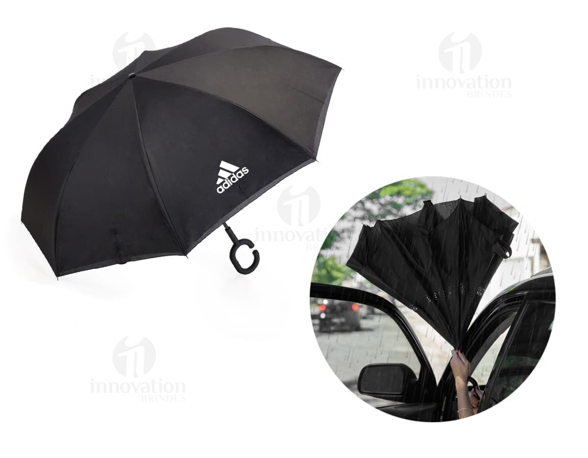 Kit com 6 porta copos em forma de círculos coloridos sobre fundo branco. Kit com 6 porta copos em forma de círculos coloridos sobre fundo branco.