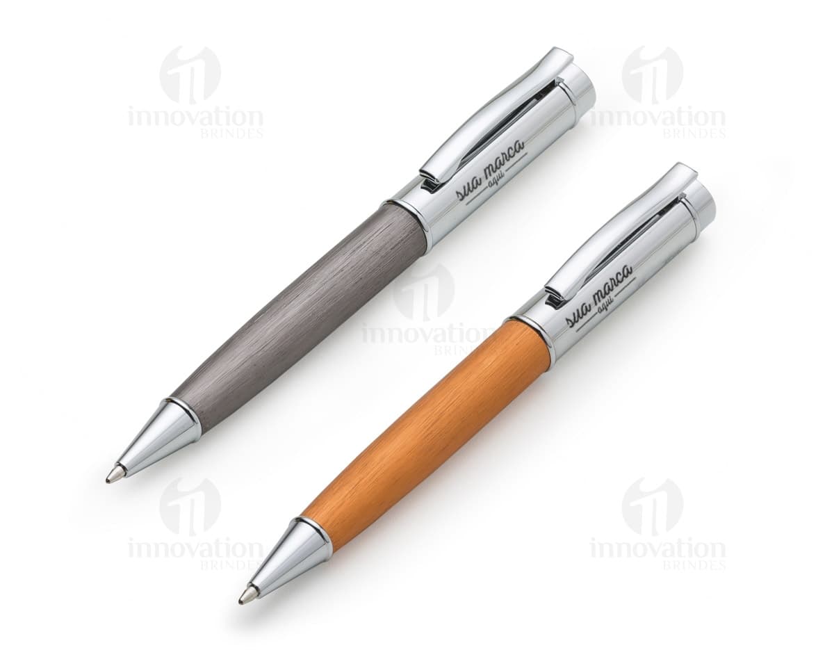 Kit com 6 porta copos em diferentes cores e estampas, sendo cinco redondos e um quadrado. Os porta copos são feitos de material resistente e possuem base antiderrapante. Kit com 6 porta copos em diferentes cores e estampas, sendo cinco redondos e um quadrado. Os porta copos são feitos de material resistente e possuem base antiderrapante.