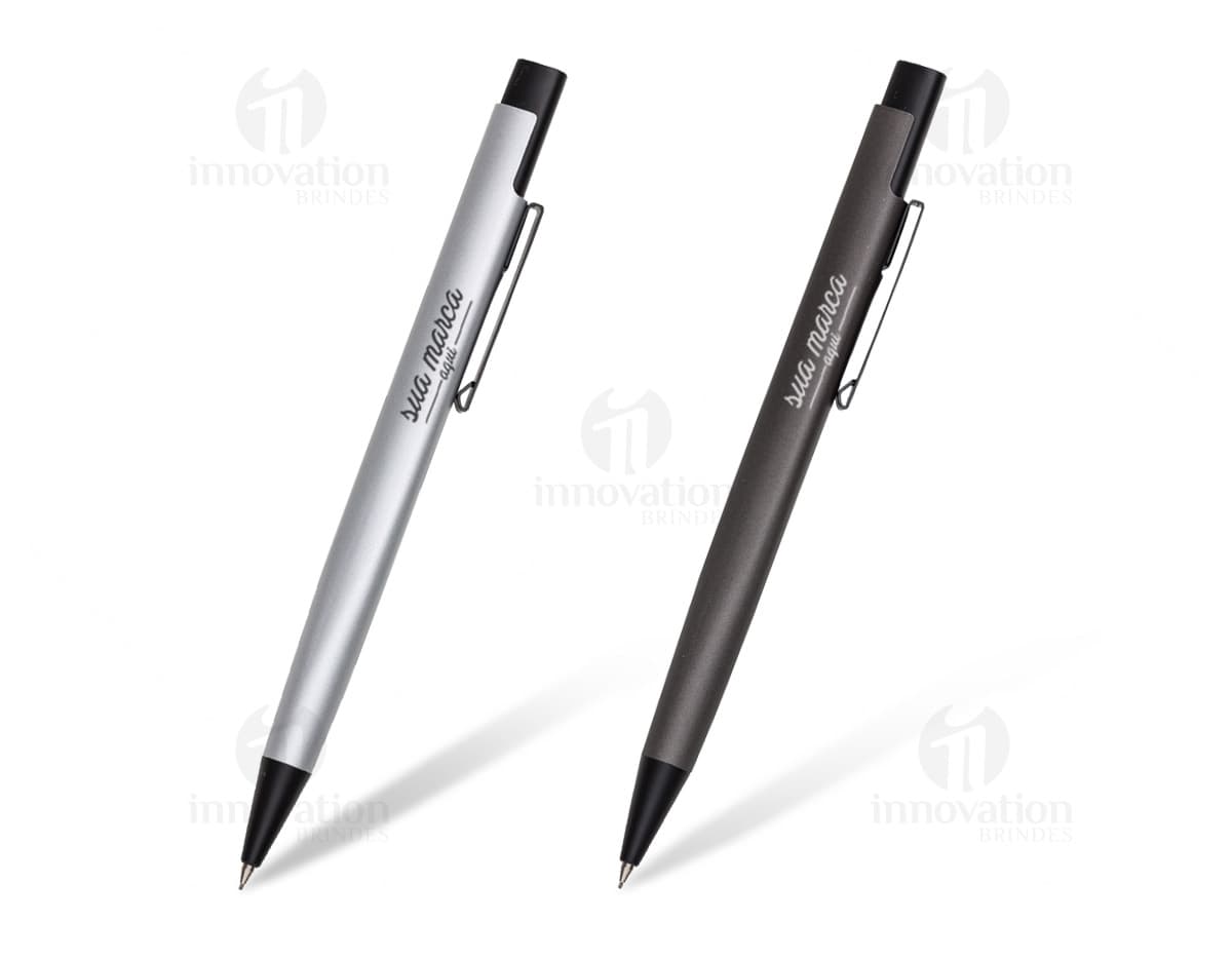 Kit com 6 porta copos em formato redondo, feitos em material resistente e com estampas coloridas de frutas. Kit com 6 porta copos em formato redondo, feitos em material resistente e com estampas coloridas de frutas.