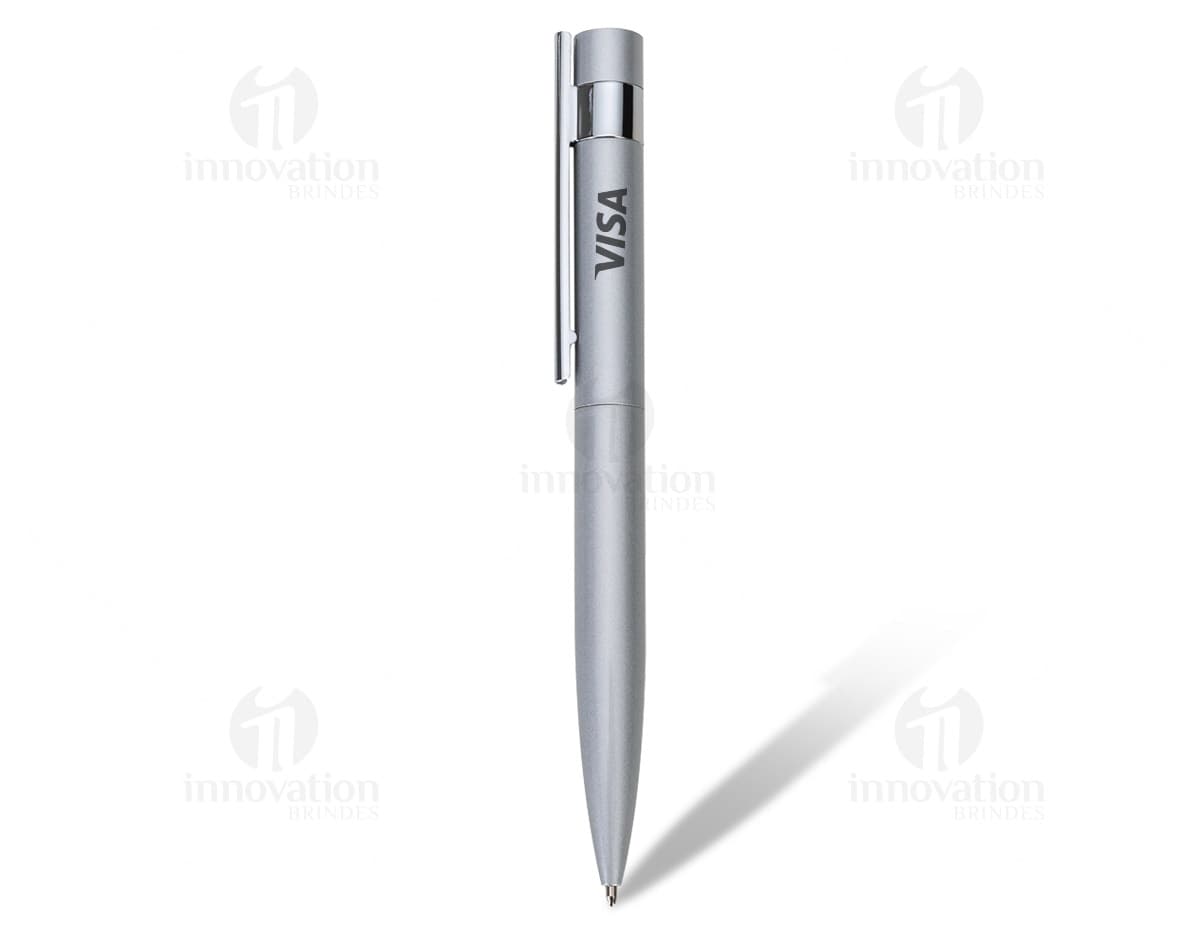 Mini pen drive chaveiro com capacidade de 4GB. A imagem mostra o produto em destaque, ideal para utilização como chaveiro. Mini pen drive chaveiro com capacidade de 4GB. A imagem mostra o produto em destaque, ideal para utilização como chaveiro.