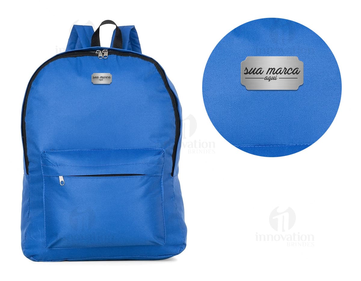 Seis porta-copos de cores diferentes dispostos em uma superfície branca. Seis porta-copos de cores diferentes dispostos em uma superfície branca.