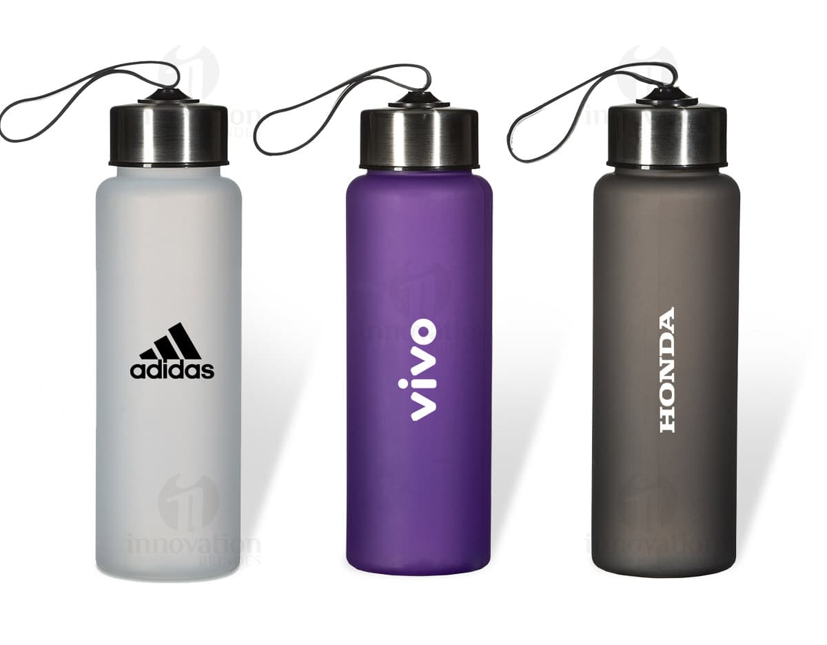 Kit com 6 porta copos de cores variadas em formato circular, feitos de material resistente e anti-derrapante. Kit com 6 porta copos de cores variadas em formato circular, feitos de material resistente e anti-derrapante.