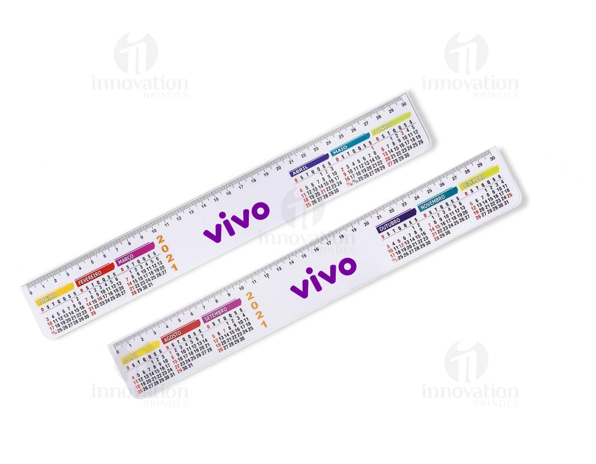 Kit com 6 porta copos de cores variadas em formato redondo e material de silicone. Kit com 6 porta copos de cores variadas em formato redondo e material de silicone.