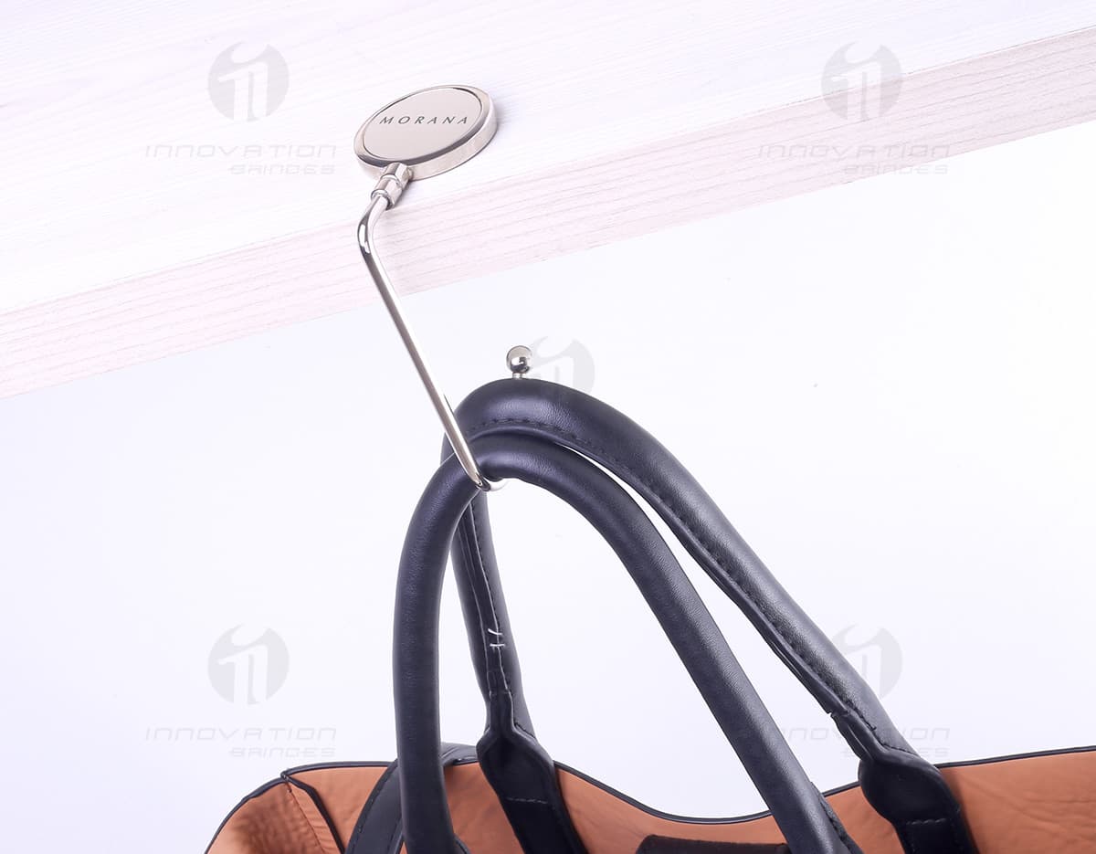Bolsa térmica de tamanho 320 x 350 em cor neutra. Bolsa térmica de tamanho 320 x 350 em cor neutra.