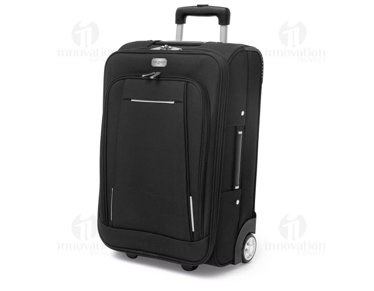 Identificador de bagagem feito em alumínio com cordão, ideal para identificar sua bagagem de forma fácil e prática. Identificador de bagagem feito em alumínio com cordão, ideal para identificar sua bagagem de forma fácil e prática.
