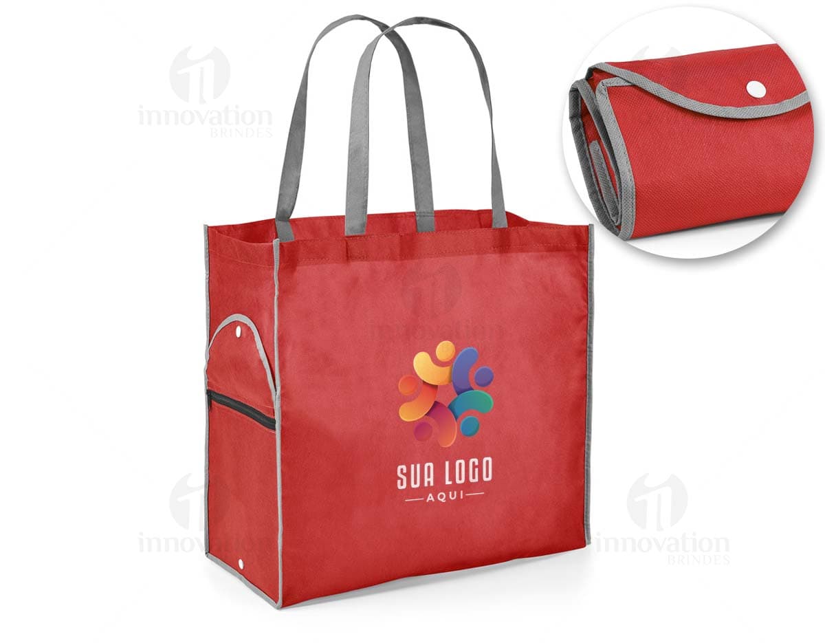 Kit com 6 porta copos em diferentes cores e estampas, sobre um fundo branco. Kit com 6 porta copos em diferentes cores e estampas, sobre um fundo branco.