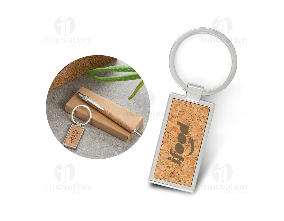 Squeeze de inox com capacidade de 550 ml. Squeeze de inox com capacidade de 550 ml.