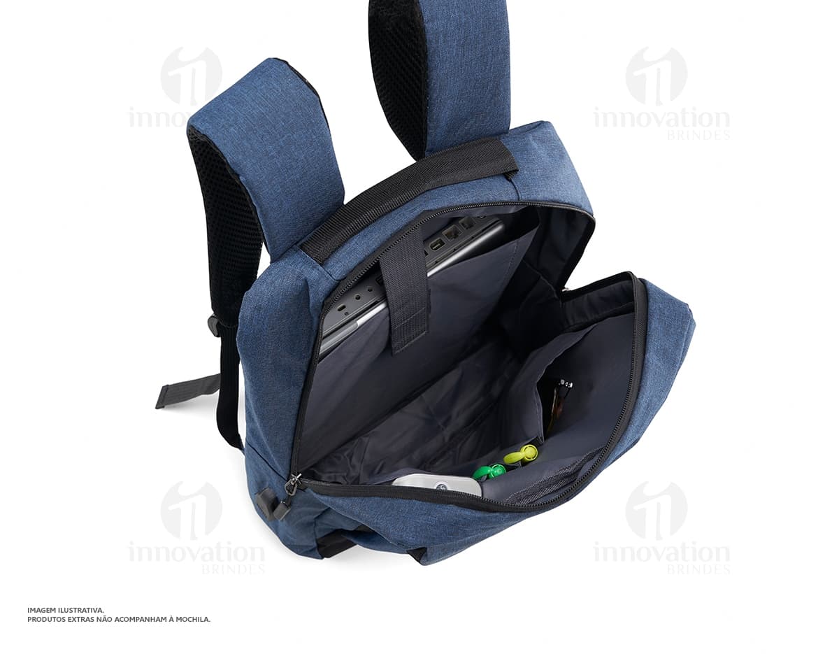 Kit com 6 porta copos em diferentes cores e formatos. Kit com 6 porta copos em diferentes cores e formatos.