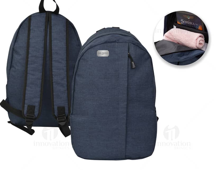 Kit com 6 porta copos em formato redondo, com estampas coloridas de frutas e folhagens tropicais. Os porta copos são feitos de material resistente e possuem acabamento brilhante.