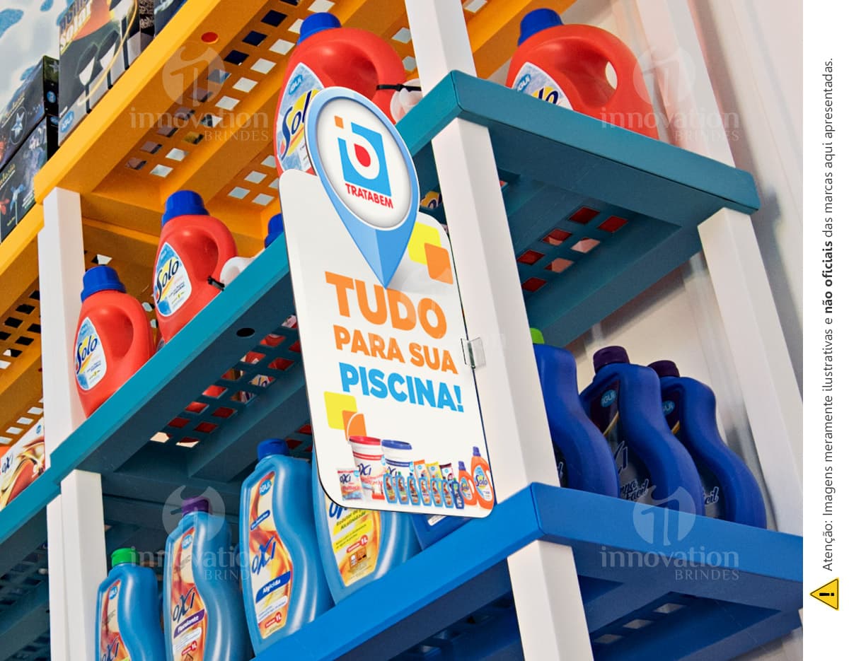 Stopper, um produto utilizado para bloquear e vedar tubos ou canalizações. A imagem mostra um stopper de borracha preta de tamanho médio. Stopper, um produto utilizado para bloquear e vedar tubos ou canalizações. A imagem mostra um stopper de borracha preta de tamanho médio.